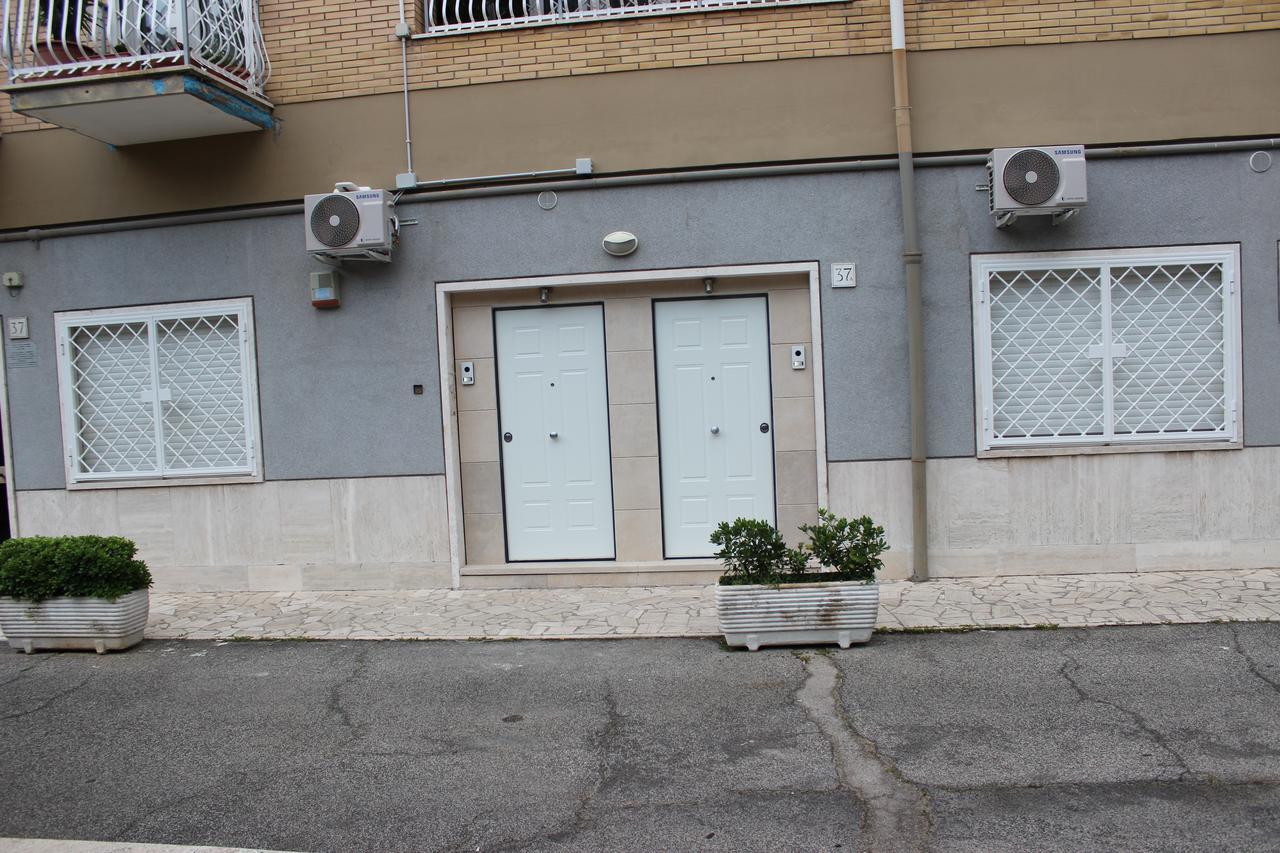 Locazione Turistica "Loft Roma Tiburtina" Lägenhet Exteriör bild